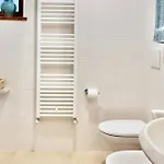 בית נופש Casa Azalea לואינו